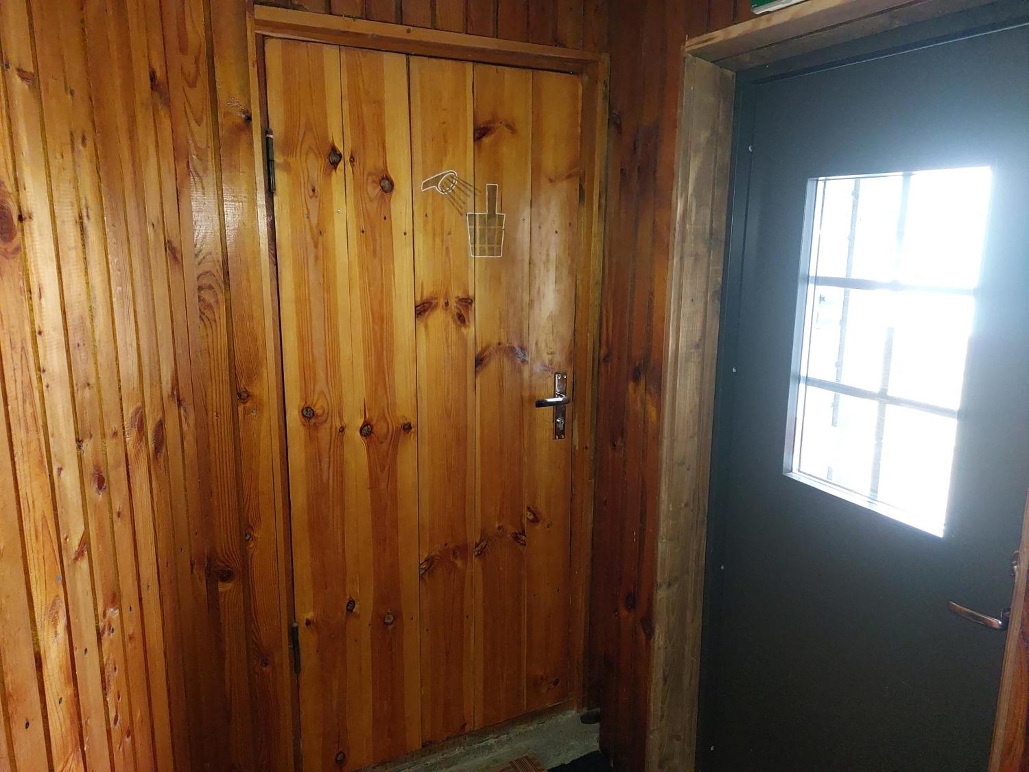 Livonia Matkamaja Hostel Kilingi-Nomme Luaran gambar